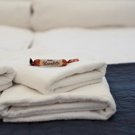 Boutique Residence Jokai - Apartment In The City Center ブダペスト エクステリア 写真